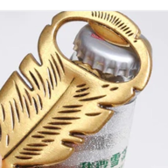 🔥SOLD🔥 Vintage Gold Feather Bottle Opener - Picture 4 of 5